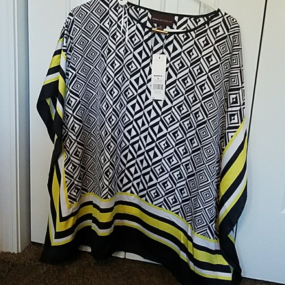Womens Medium Shirt